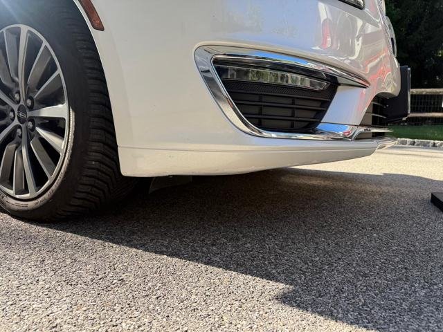 Lincoln MKS — Paint Touch-Up by CroMatch